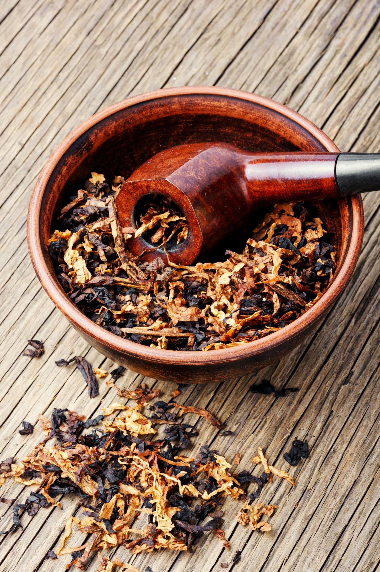 Cognac and pipe with tobacco